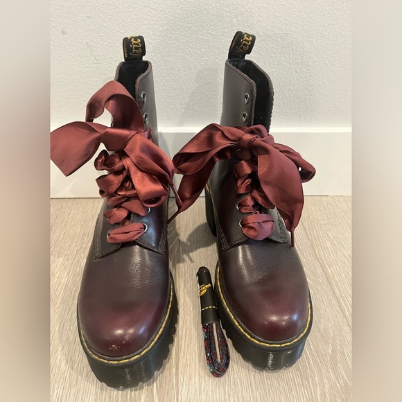 Doc Martens - Picture 1 of 6